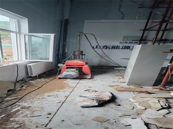 铁力地基基础下沉墙体裂缝加固注浆顶升施工